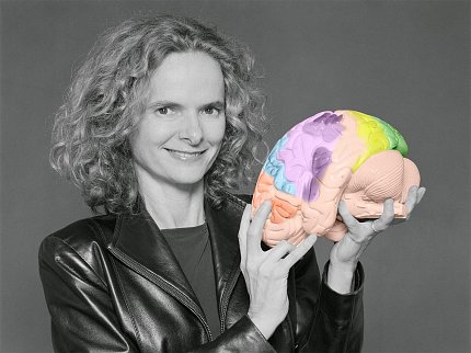 NIDA director Dr. Nora Volkow and model brain Volkow and model brain